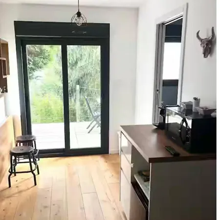 Cosy Independant Centre Ville-quartier Facultes Homestay Nantes